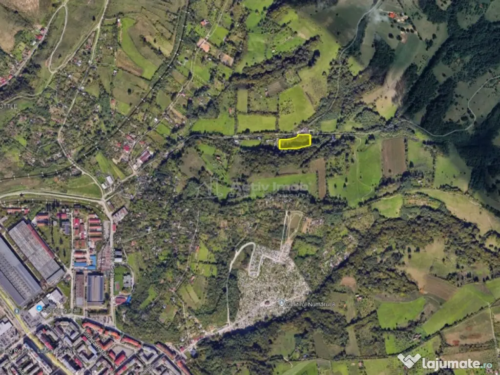 Resita, Teren Drept Intravilan, Langa Prau si Drum, Parcelab 