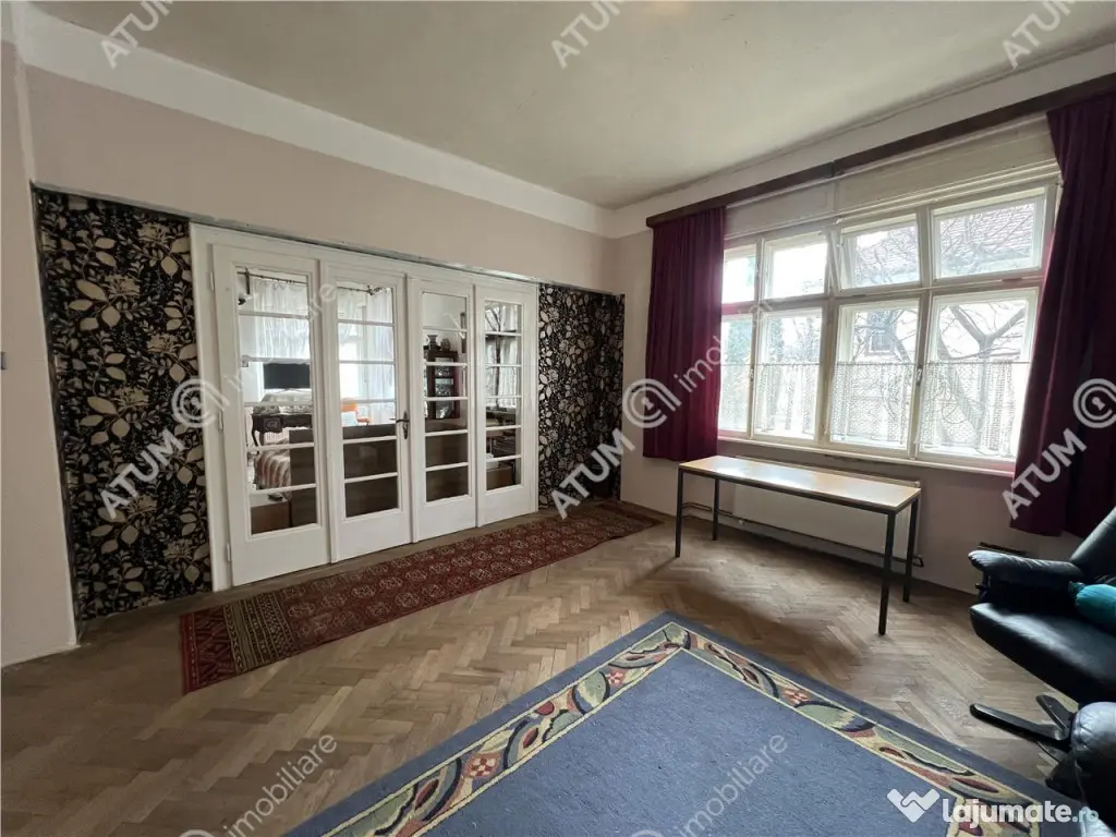 Casa individuala cu 4 camere si teren 900 mp zona Calea Popl