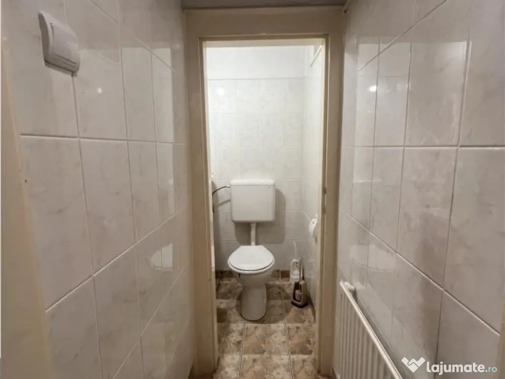 Casa individuala cu 4 camere si teren 900 mp zona Calea Popl