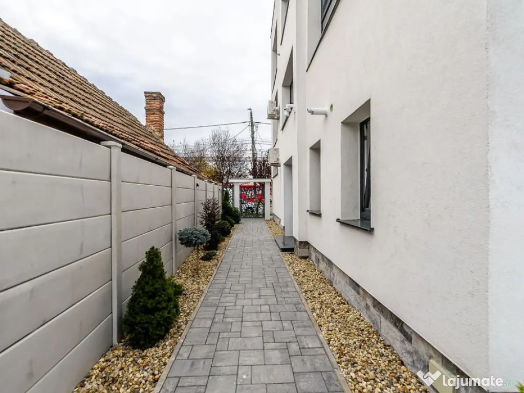 Clădire nouă P+2 cu showroom și birouri în Arad 