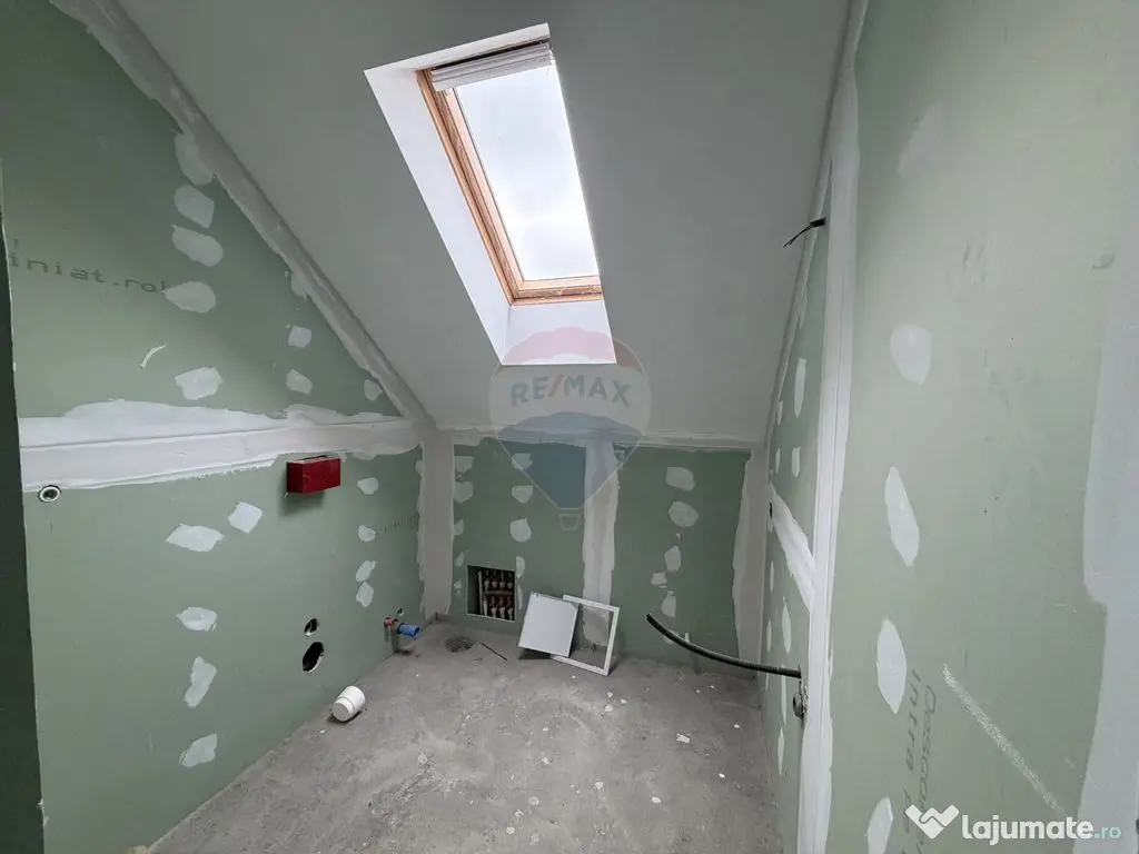 Casă / Vilă Caisului 90% gata 