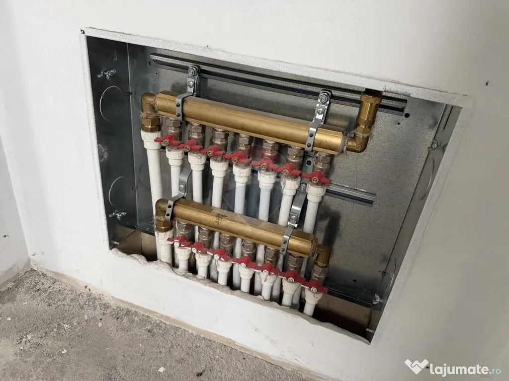 Casă / Vilă Caisului 90% gata 