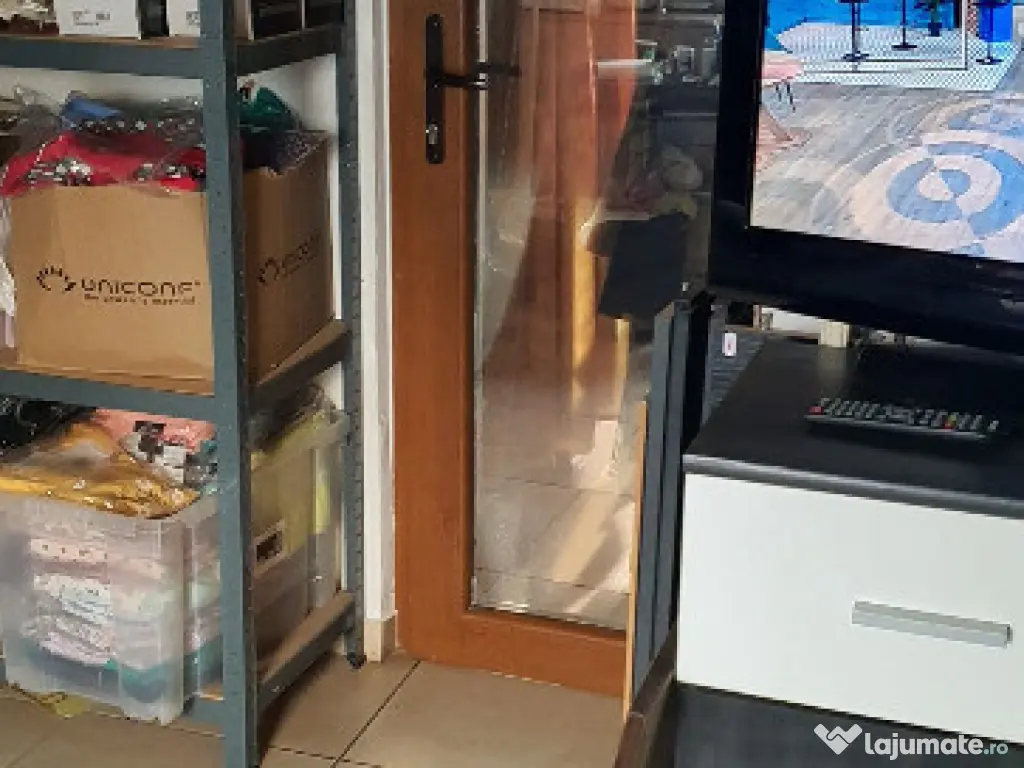 Vand spatiu comercial in Deva, zona 1 Decembrie (Ultracentral), 49 mp 