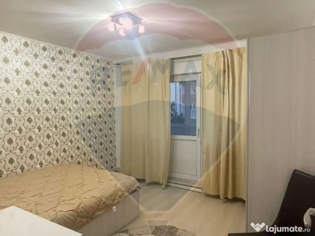 Apartament cu 4 camere de închiriat în zona Sarari 