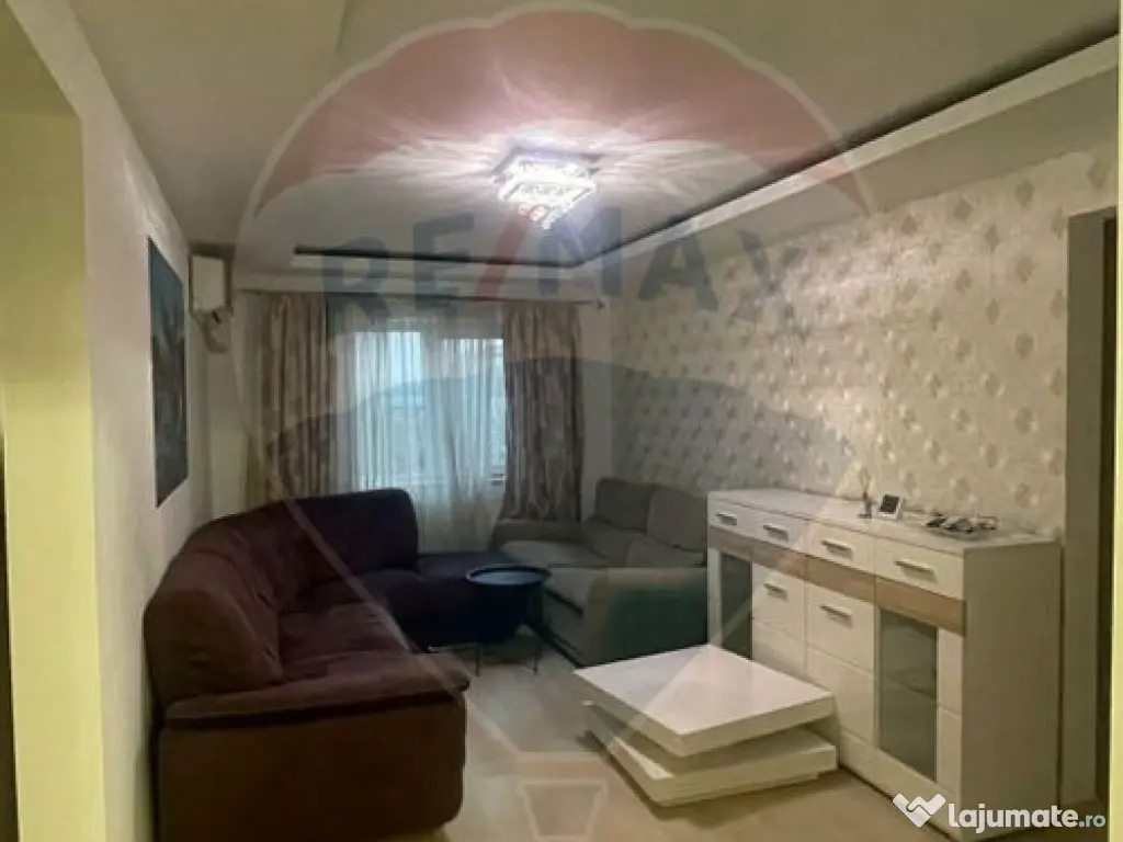 Apartament cu 4 camere de închiriat în zona Sarari 