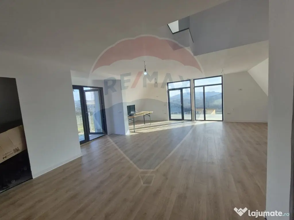 Vanzare Casa A-Frame 3 camere I Constructie 2025 