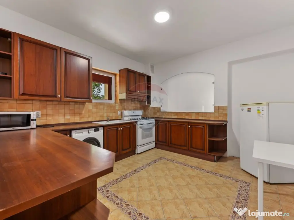 DE VANZARE Vilă PIPERA/VOLUNTARI/ROND OMV 