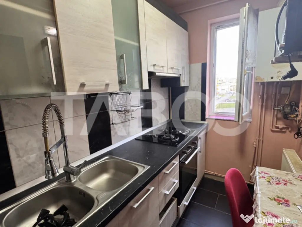 Garsoniera de inchiriat 25mp mobilata utilata parcare balcon