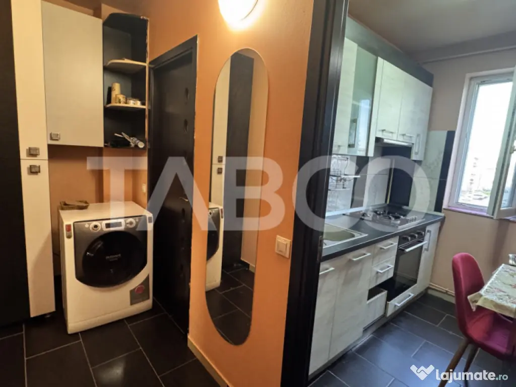 Garsoniera de inchiriat 25mp mobilata utilata parcare balcon