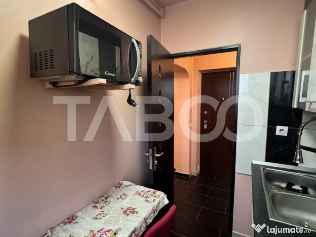 Garsoniera de inchiriat 25mp mobilata utilata parcare balcon