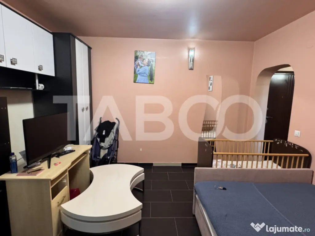 Garsoniera de inchiriat 25mp mobilata utilata parcare balcon