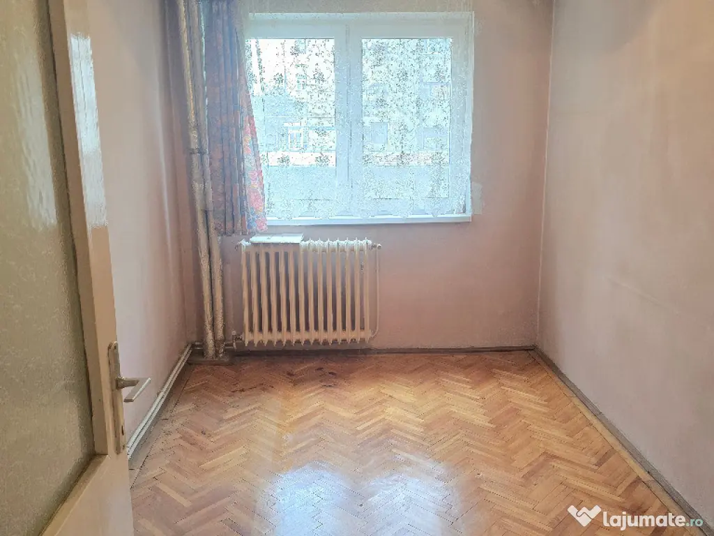Vand apartament 2 camere decomandat in Deva, zona Gojdu, etaj 1, 
