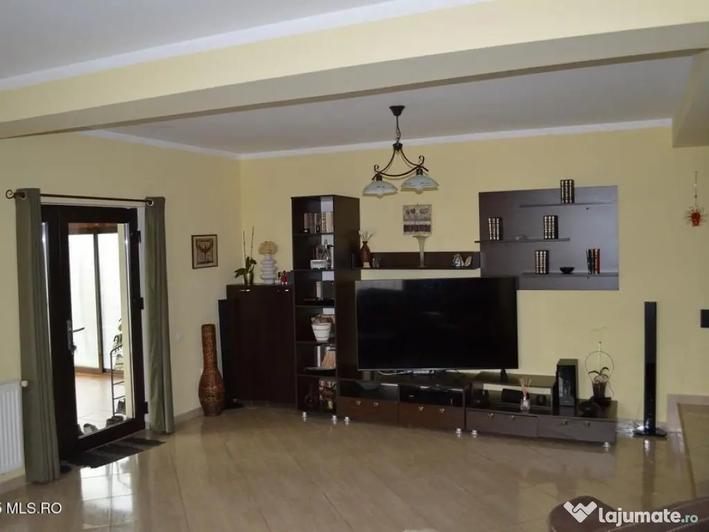 Glambocu - Bascov, Casa constructie 2008, teren 1066 mp 