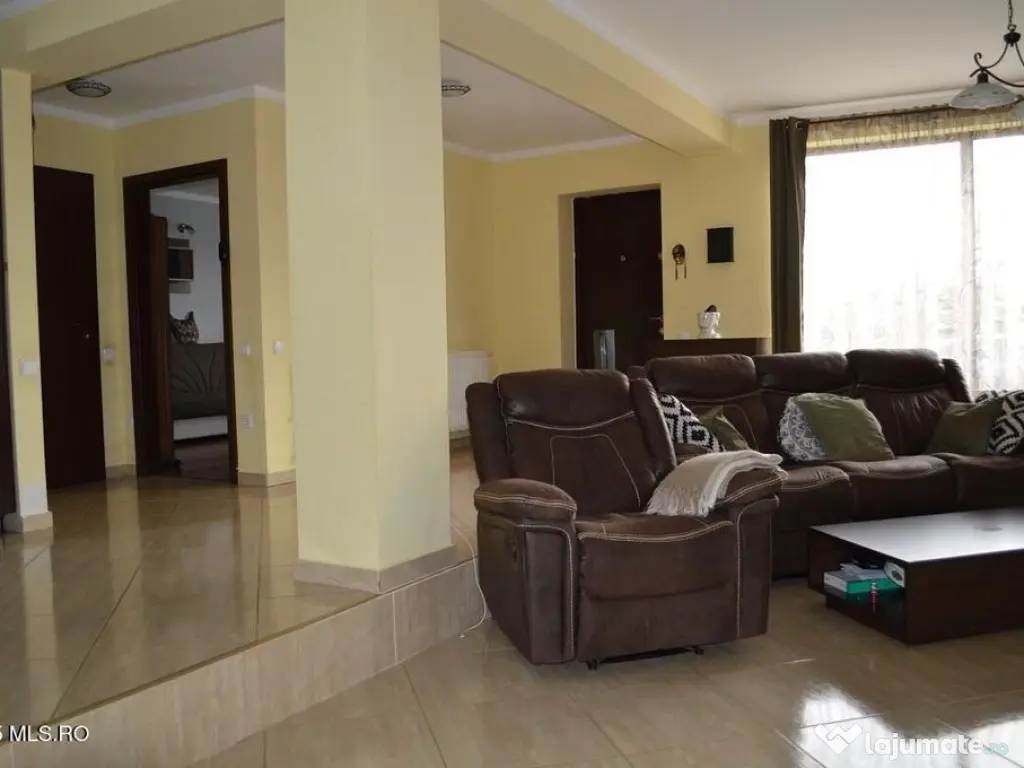 Glambocu - Bascov, Casa constructie 2008, teren 1066 mp 