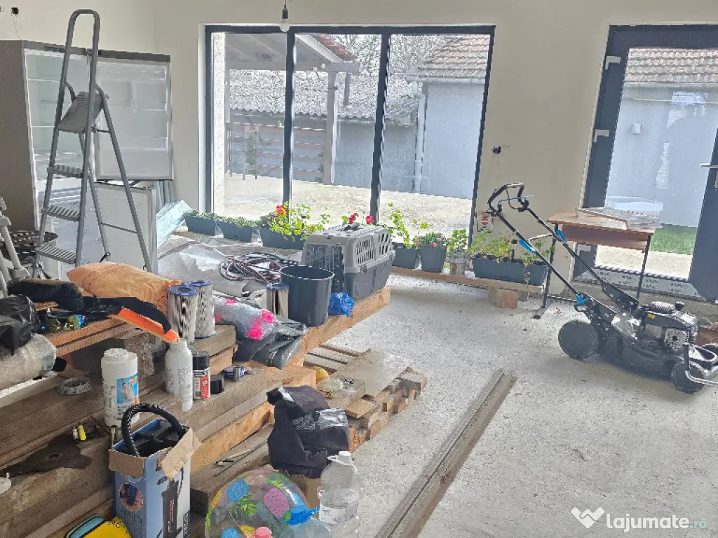 Vand casa in duplex in Deva, semifinisata, zona Garii (peste linie) 