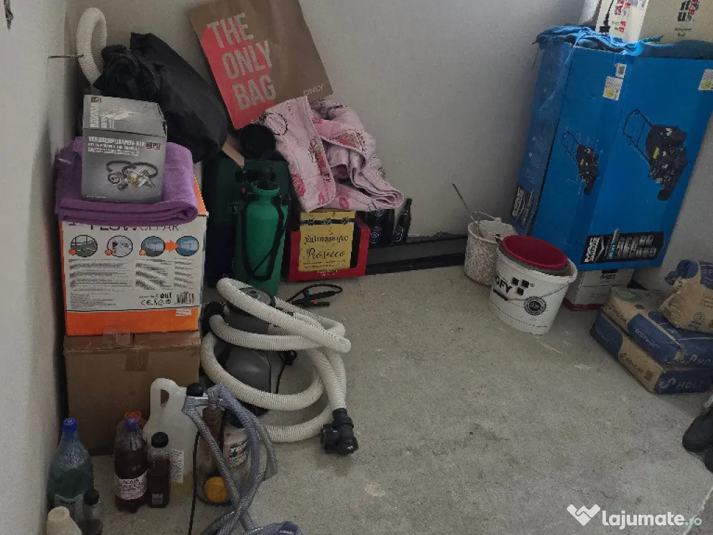 Vand casa in duplex in Deva, semifinisata, zona Garii (peste linie) 