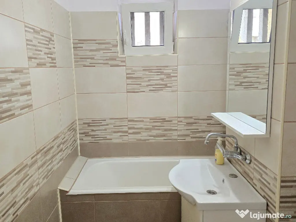 Vand sau inchiriez apartament 4 camere in Deva, Pieta Centrala, et. 3 