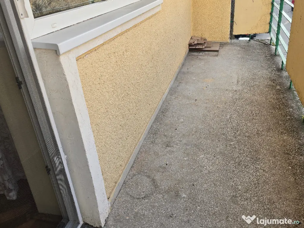 Vand sau inchiriez apartament 4 camere in Deva, Pieta Centrala, et. 3 