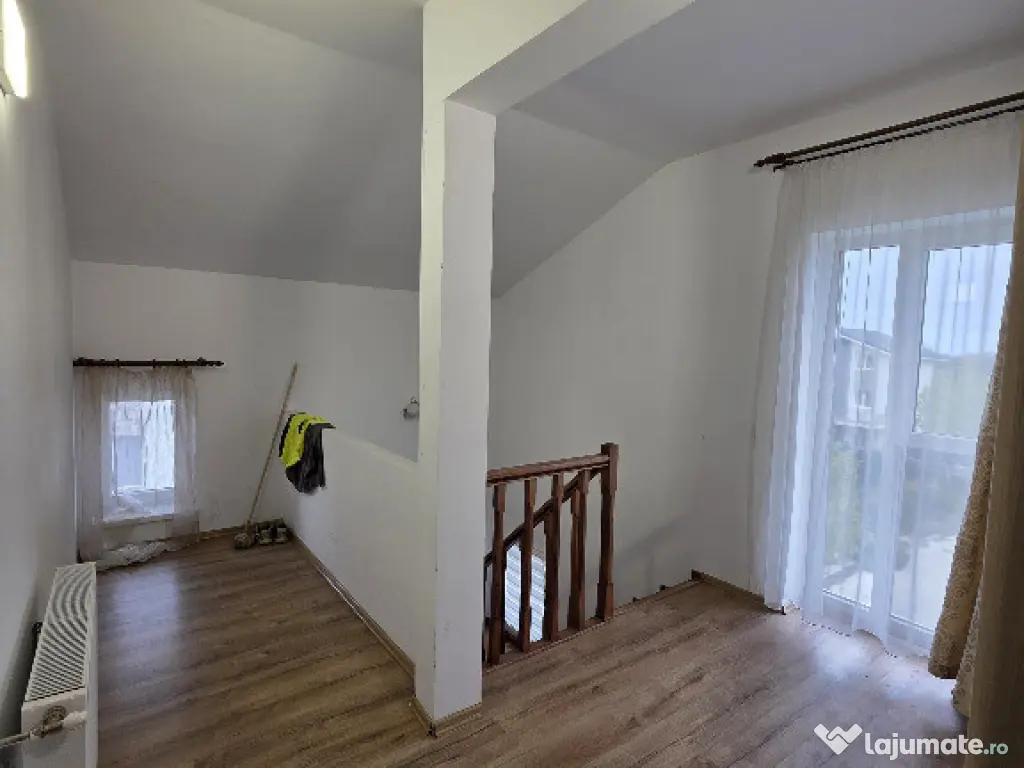 Vila Otopeni, drumul Garii Balotesti, aeroport, 4 camere, 3 bai 