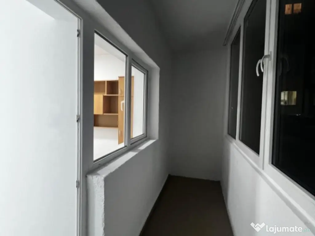 Apartament cu 3 camere, de inchiriat, zona Subcetate - 75000Euro 