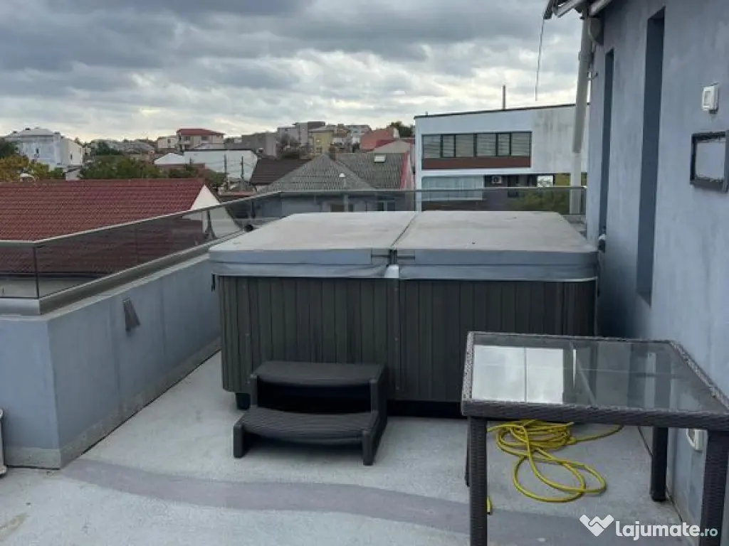 PENTHOUSE 4 CAMERE, 3 BAI SI 2 TERASE 204 MP ZONA COICIU 