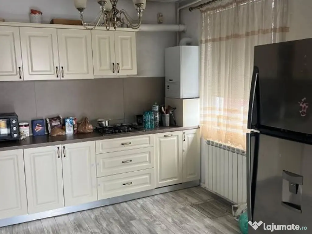 PENTHOUSE 4 CAMERE, 3 BAI SI 2 TERASE 204 MP ZONA COICIU 