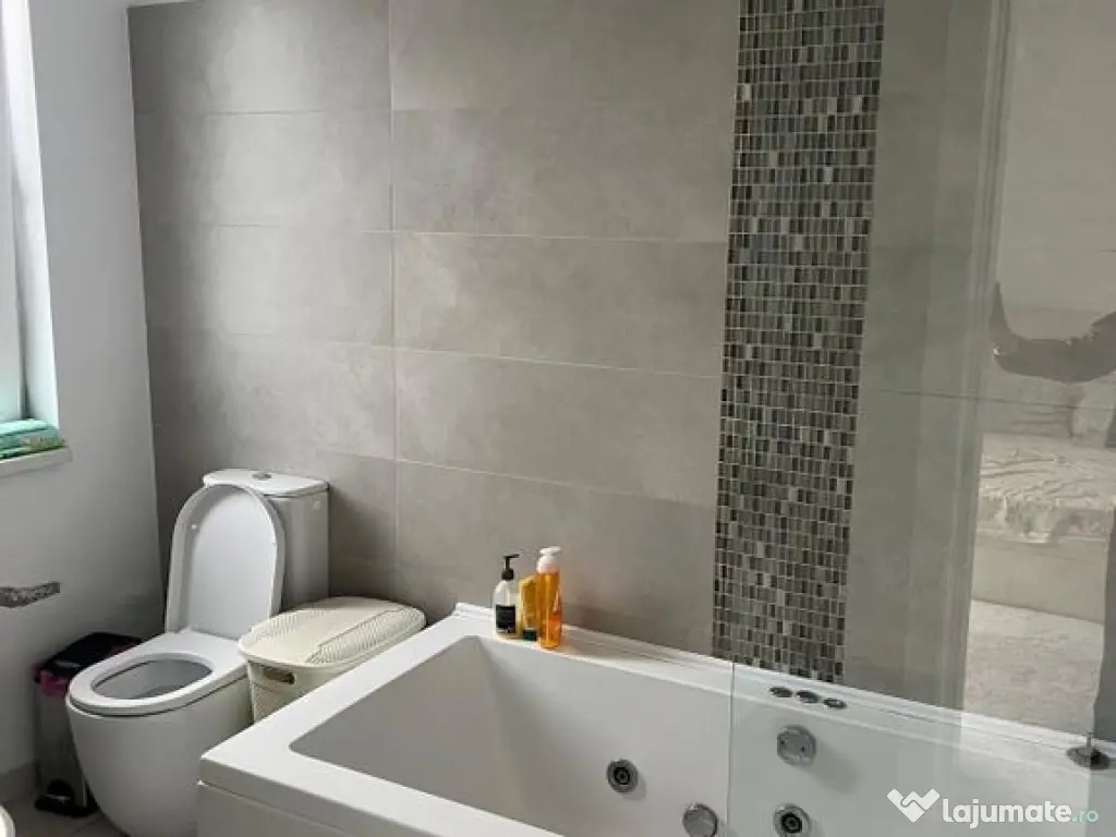 PENTHOUSE 4 CAMERE, 3 BAI SI 2 TERASE 204 MP ZONA COICIU 