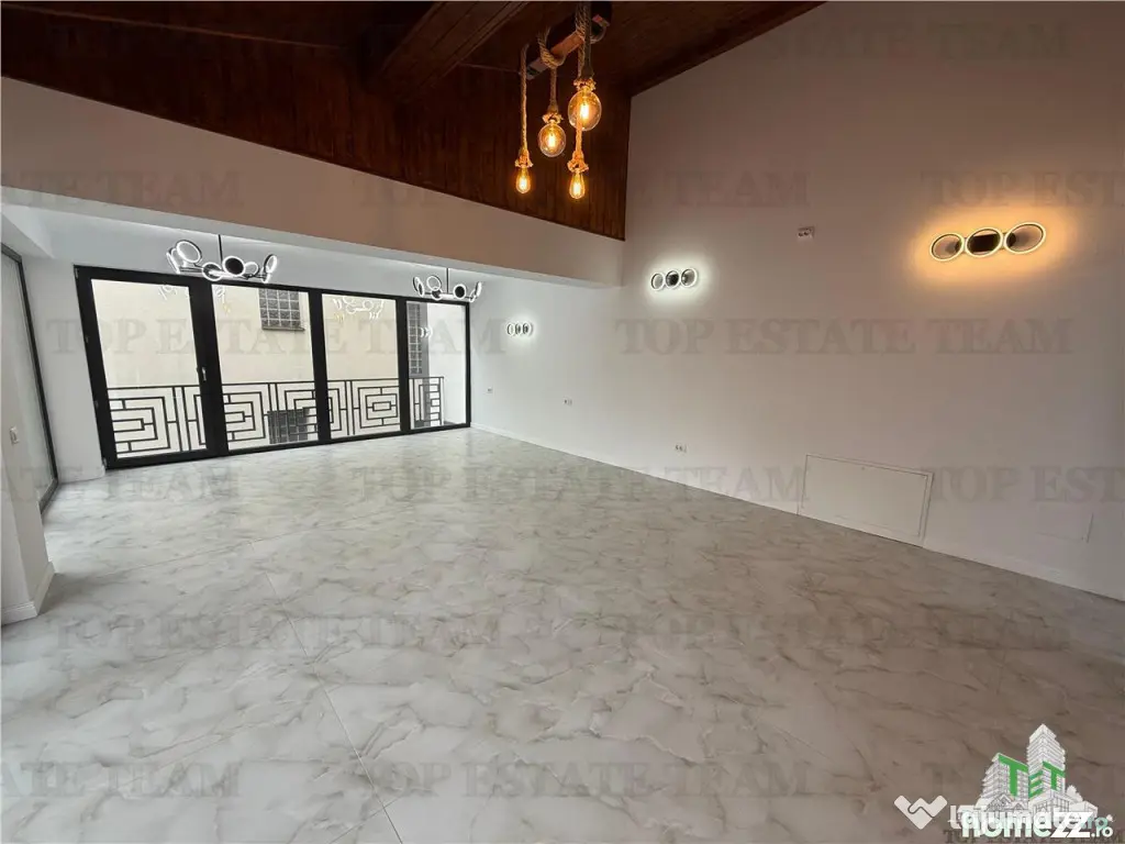 Vila premium cu destinatie mixta, comercial si rezidential 