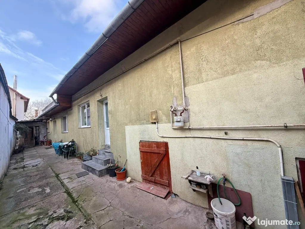 Casa de vanzare cu 3 camere -zona Cristian , Brasov 0%Comision.