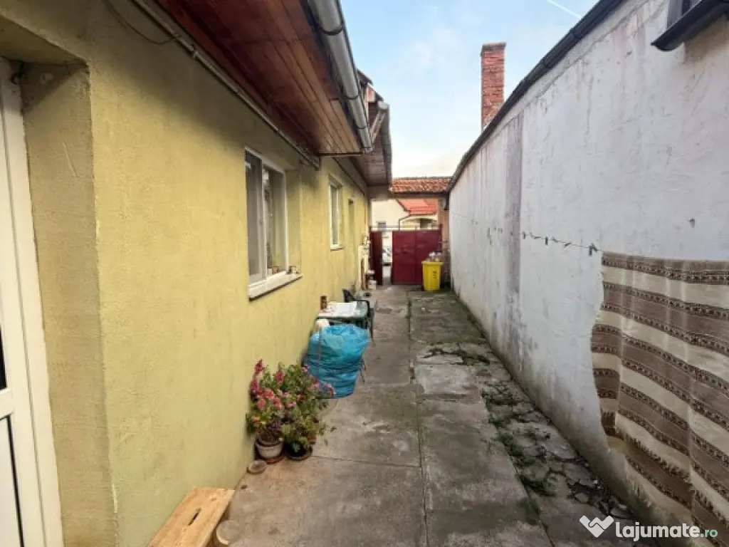 Casa de vanzare cu 3 camere -zona Cristian , Brasov 0%Comision.