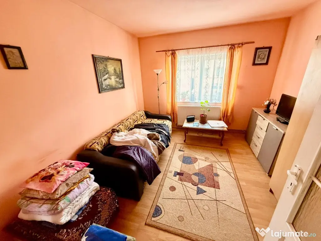 Casa de vanzare cu 3 camere -zona Cristian , Brasov 0%Comision.