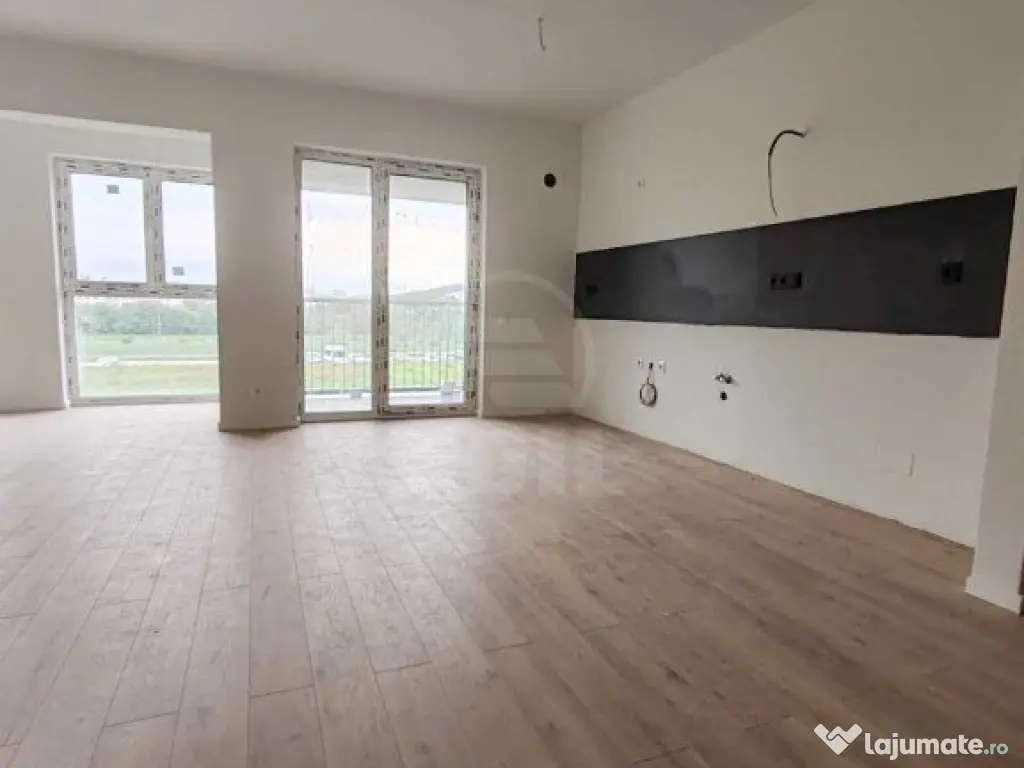 Oportunitate! Apartament 2 camere, finisat, parcare, zona Av. Iancu