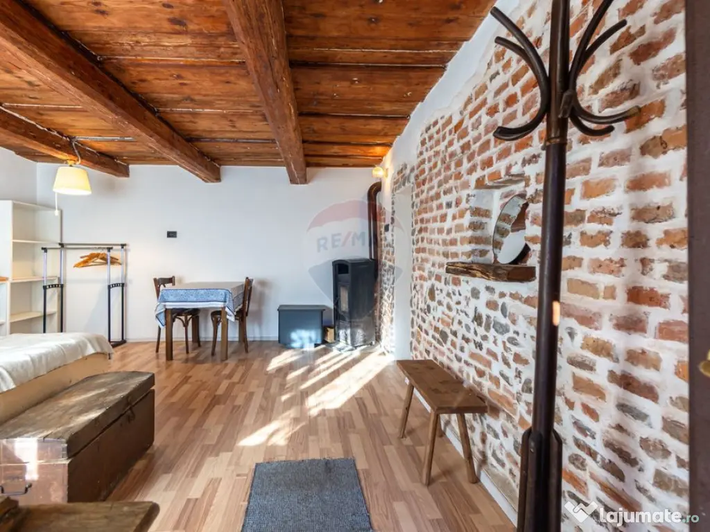 Casă cu 3 camere si teren generos de 1.519 mp în Prejme... 