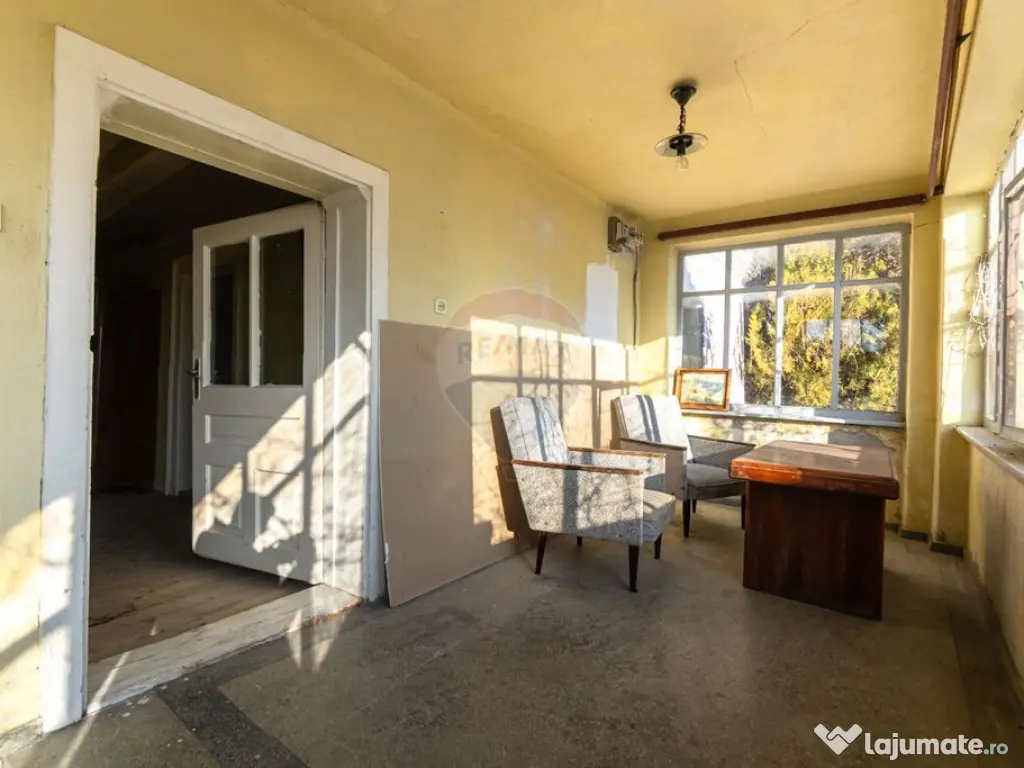 Casă cu 3 camere si teren generos de 1.519 mp în Prejme... 