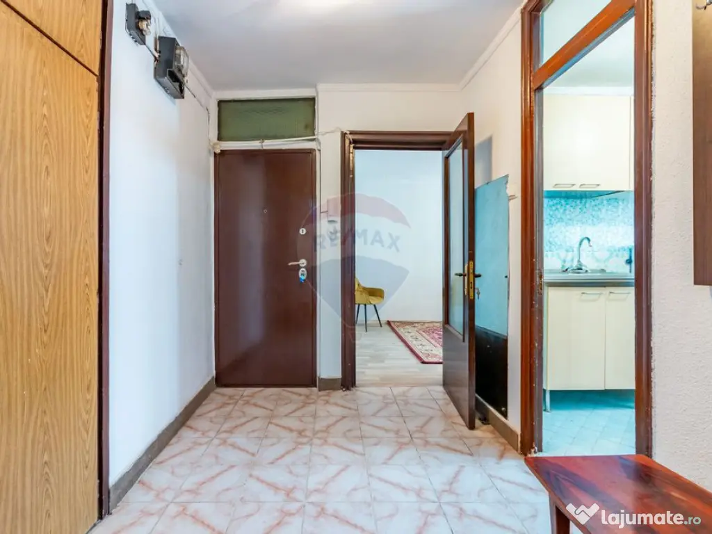 Apartament cu 3 camere de vânzare în zona Sebastian 