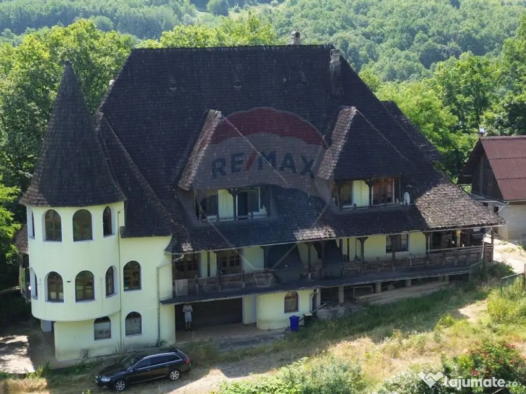 CASTEL DE VANZARE IN MARAMURES 