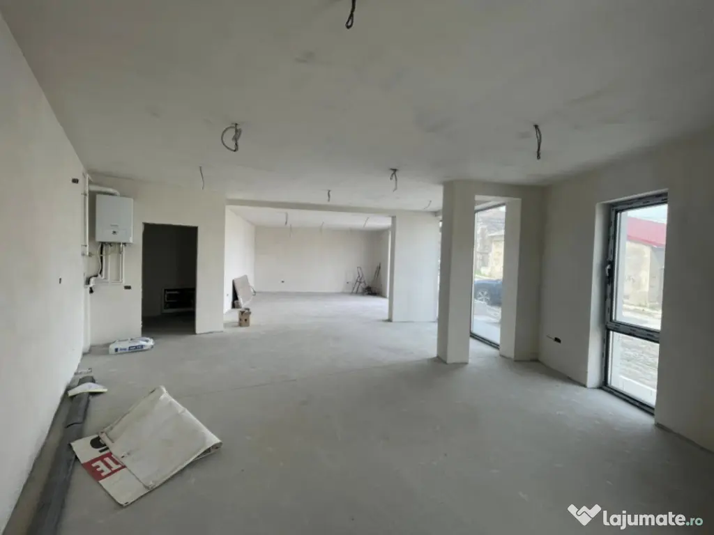 SPATIU COMERCIAL - ZONA CENTRALA