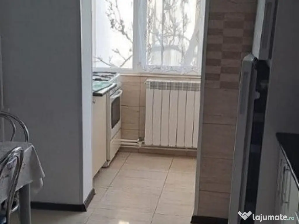 Soveja, decomandat, apartament 2 camere de inchiriat, etaj 1, mobilat,