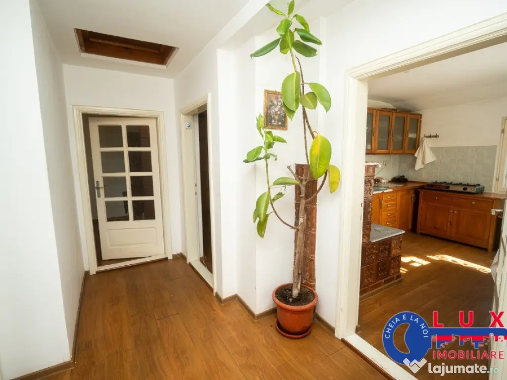 ID 9551 Casă P+1 de închiriat – Strada Mahmudiei