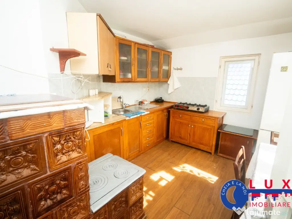 ID 9551 Casă P+1 de închiriat – Strada Mahmudiei