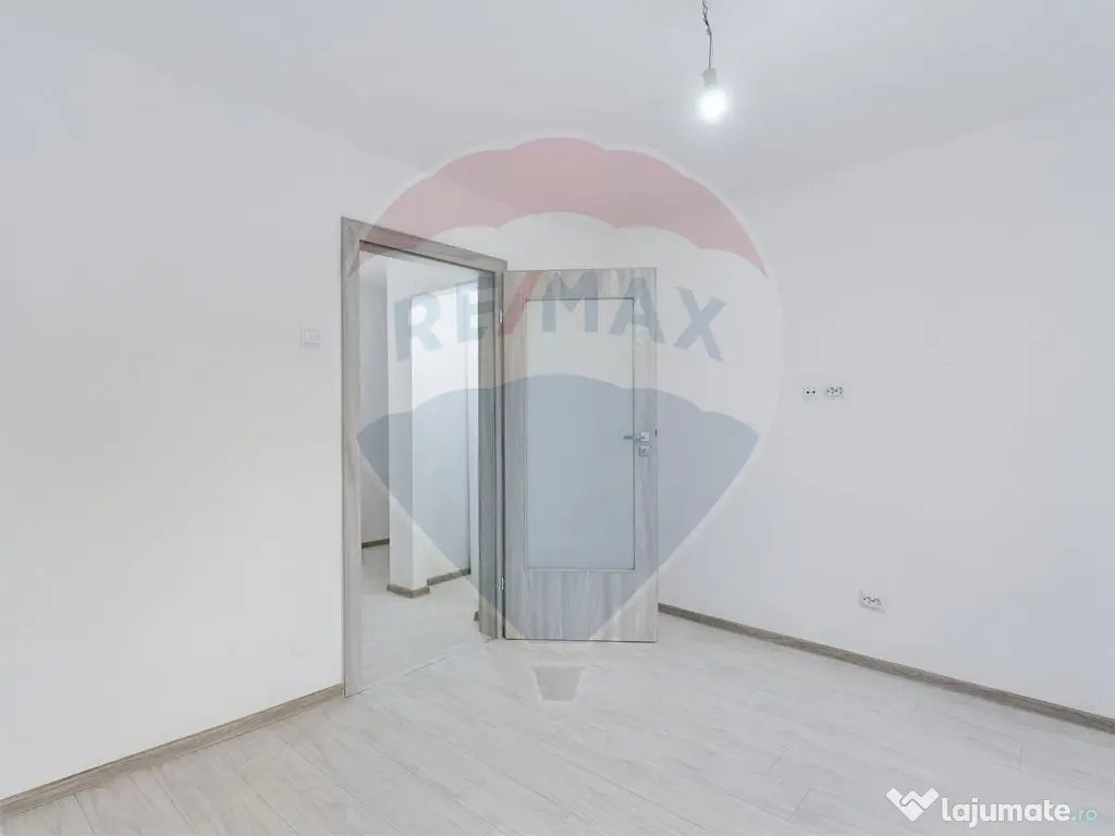 Apartament cu 4 camere de închiriat în zona Centrul Civic 