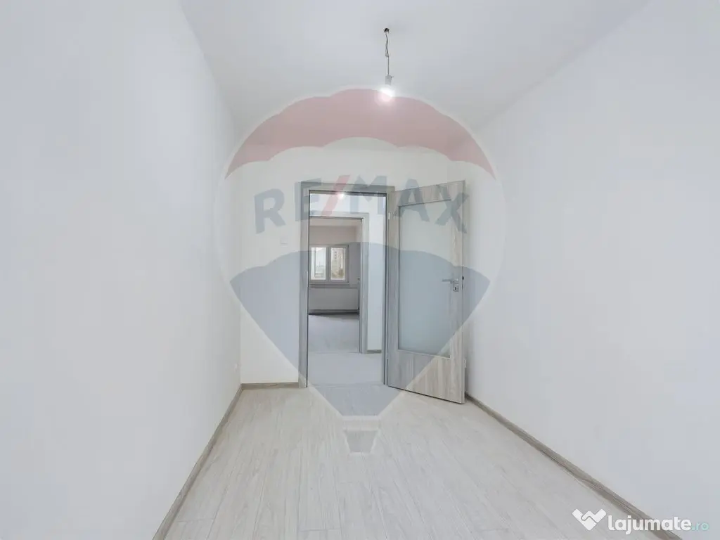 Apartament cu 4 camere de închiriat în zona Centrul Civic 