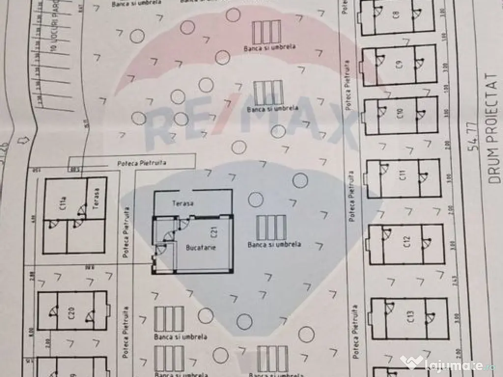 Afacere la cheie – Complex turistic cu 21 de căsuțe d... 