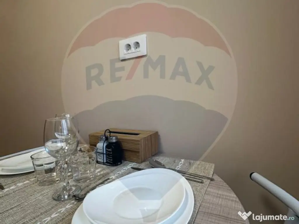 Apartament cu 2 camere de închiriat în zona Ultracentral 