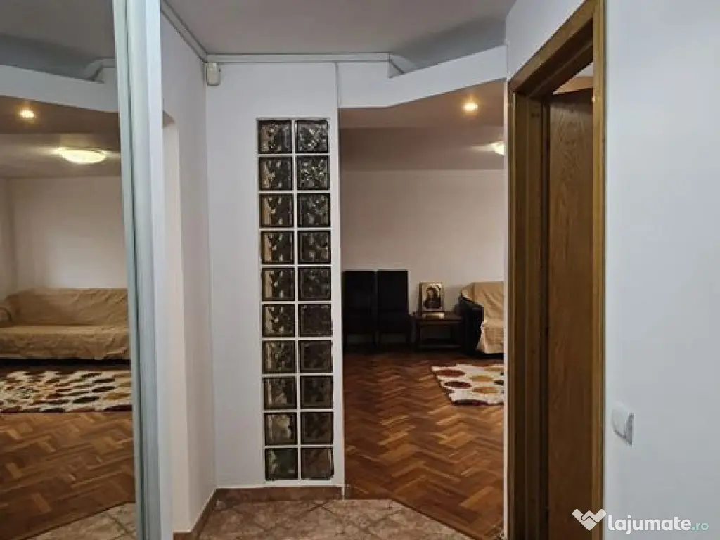 Apartament 3 camere Piata Alba Iulia 