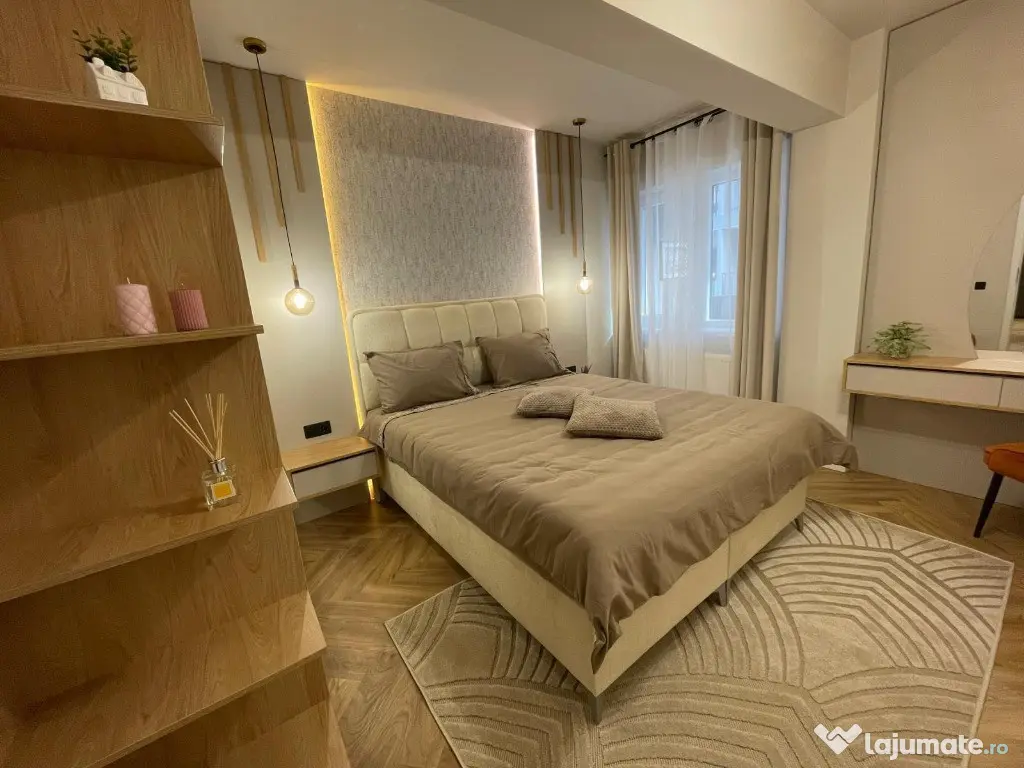 Apartament 3 camere, 2 bai bloc NOU Floresti 