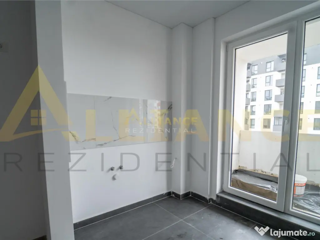 Apartament 2 camere tip studio cu parcare subterana - Metrou