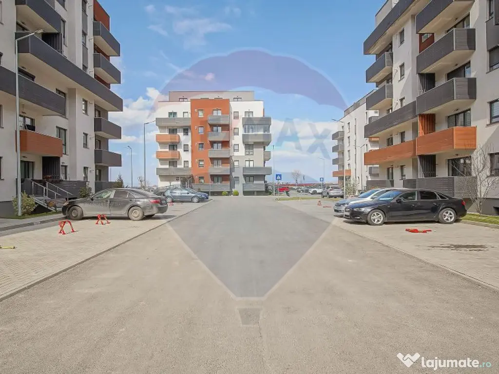 COMISION 0% 3 CAMERE 80 MP TOTAL+ PARCARE + BOXĂ 