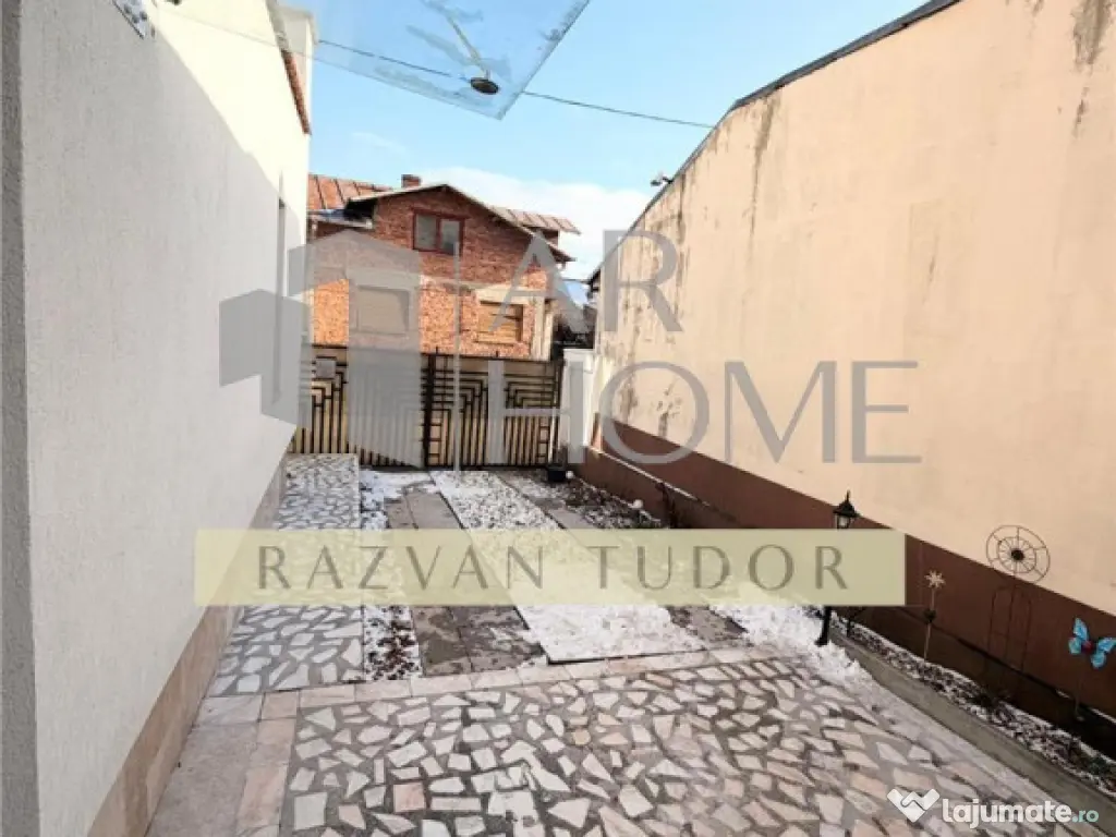 Casa 5 camere lux , cu garaj , beci , Ploiesti , ultracentr 