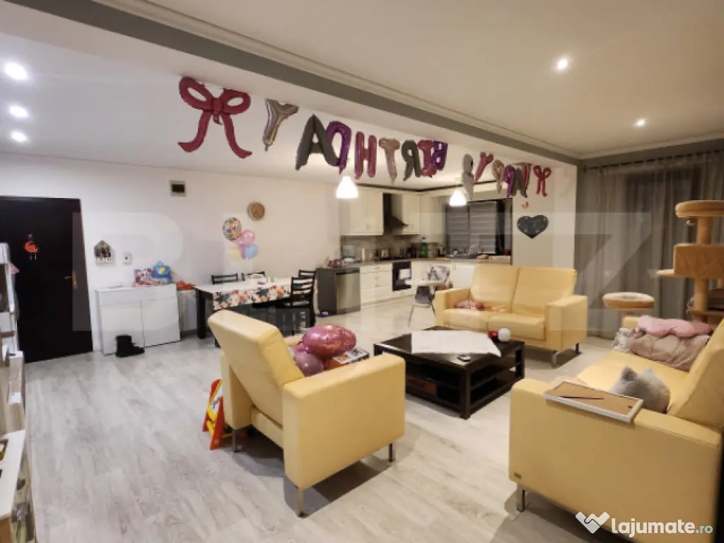 Apartament 3 camere, 2 bai, 2 parcari, 92 mp, zona Florilor 